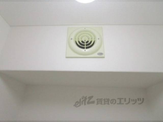 トイレ　換気扇