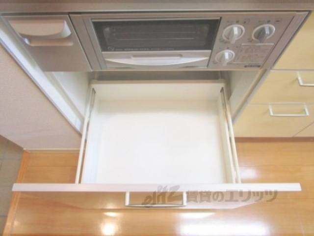 キッチン　キッチン下部収納