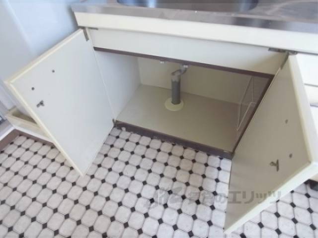 キッチン　下部収納