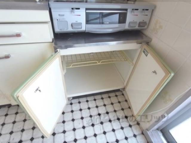 キッチン　下部収納