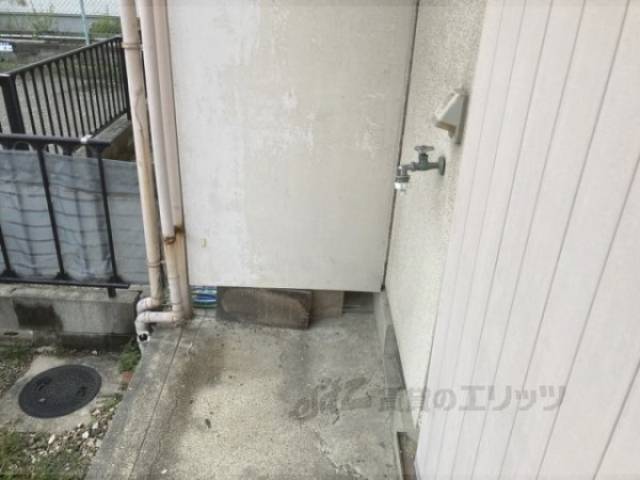 洗濯機置場　ベランダ