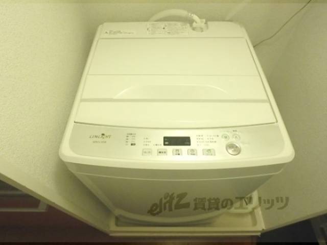 洗濯機置場　洗濯機