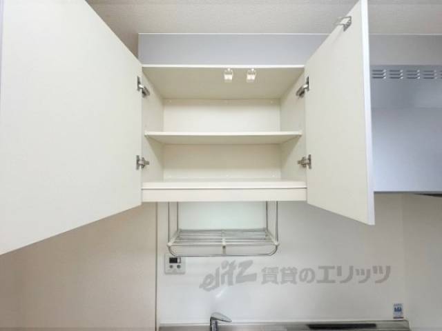 キッチン　収納