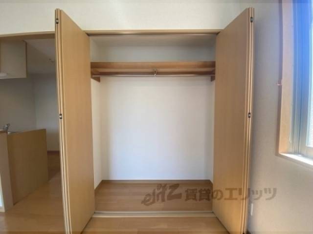 収納　給湯器