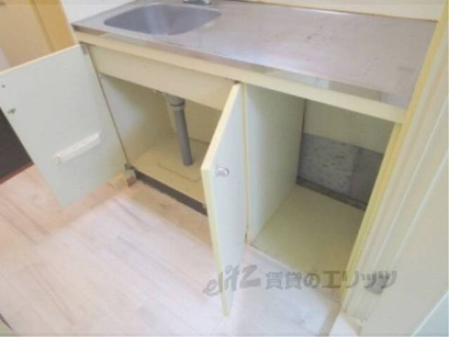 キッチン　下部収納