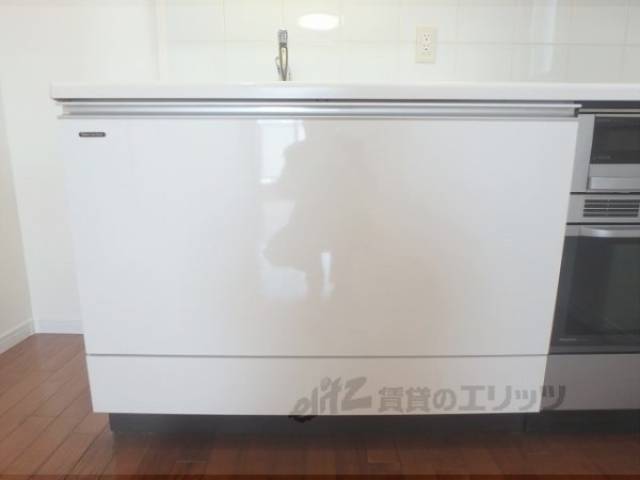 キッチン　下部収納