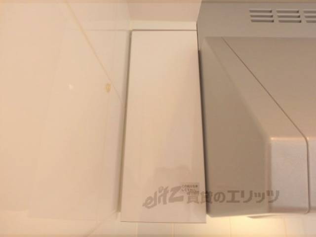 キッチン　上部収納