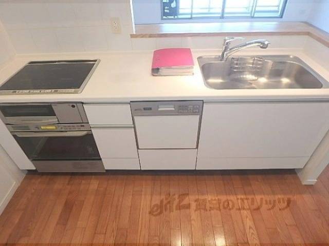 キッチン　下部収納