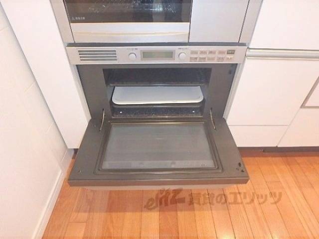 キッチン　オーブン