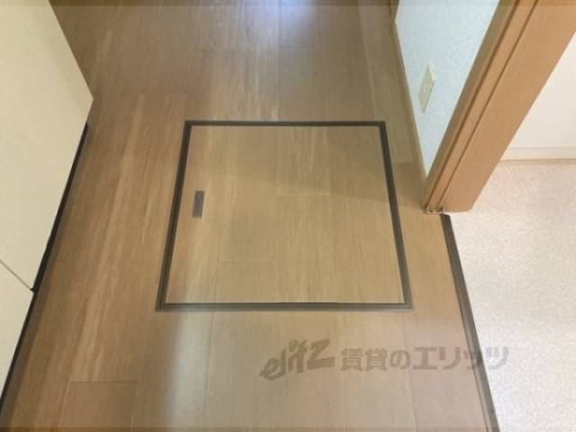 収納　キッチン床下