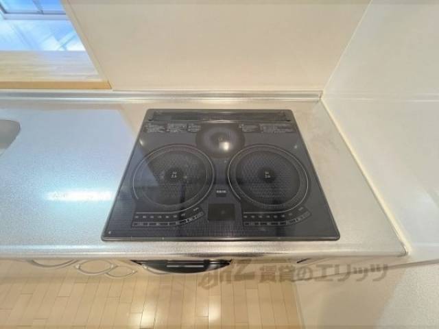 キッチン　コンロ