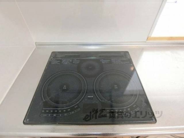 キッチン　コンロ