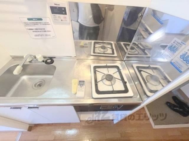 キッチン　コンロ