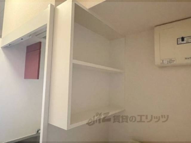 洗濯機置場　収納