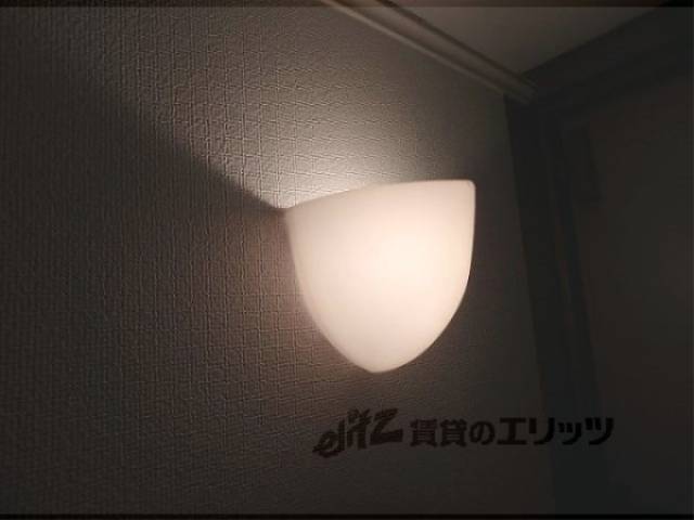 玄関　照明