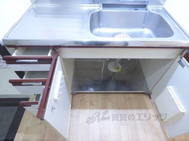 キッチン　キッチン下部収納