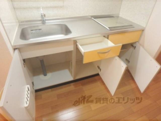 キッチン　キッチン下部収納