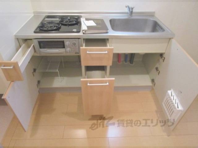 キッチン　下部収納