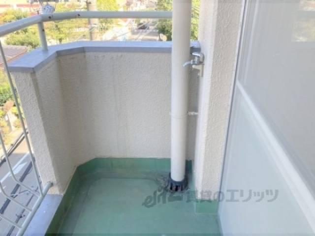 洗濯機置場　ベランダ