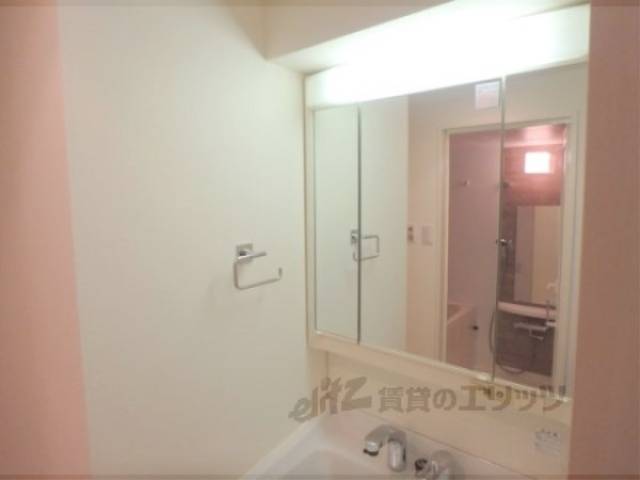 洗面所　独立洗面台