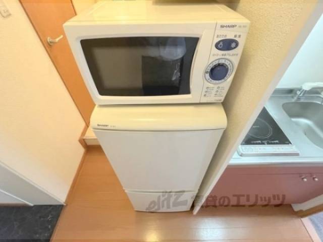 冷蔵庫置場　冷蔵庫・電子レンジ