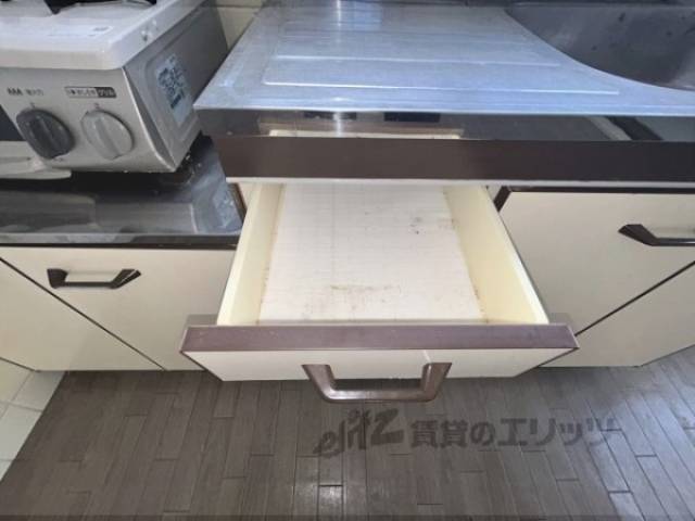 キッチン　下部収納