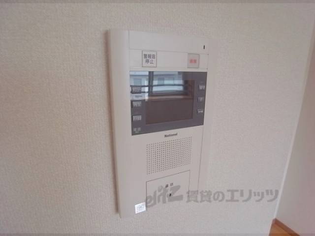 洋室　モニター付ドアホン