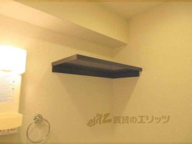 トイレ　上部収納