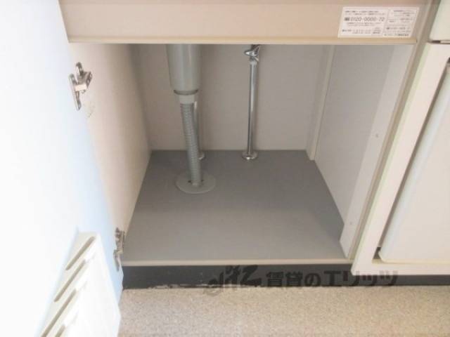 キッチン　下部収納