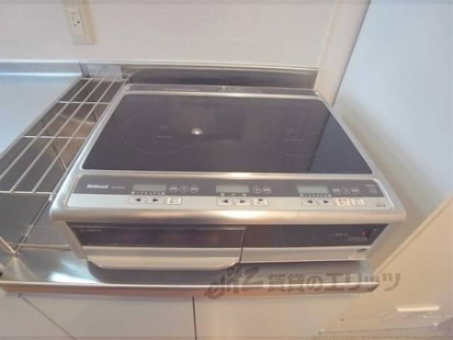 キッチン　２口電気コンロ