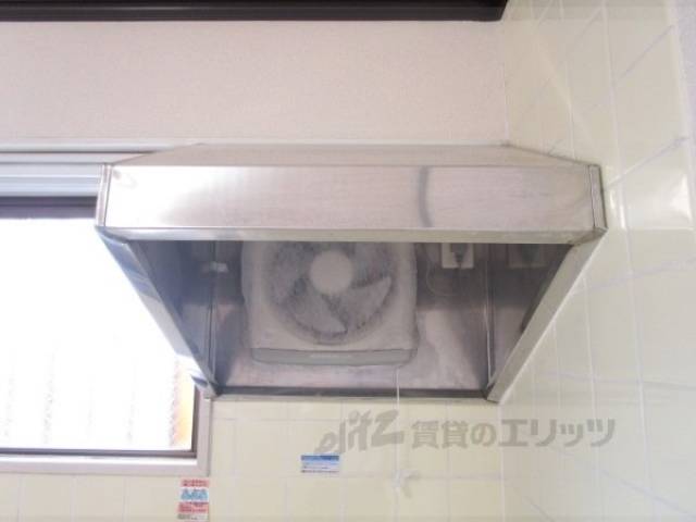 キッチン　換気扇