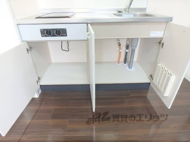 キッチン　収納