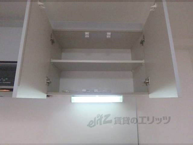 キッチン　収納