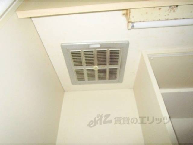 キッチン　換気扇