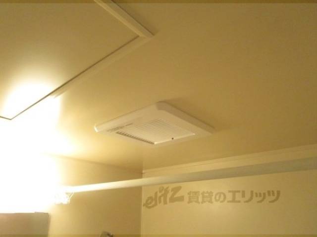 ユニットバス　換気扇