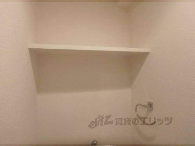 トイレ　収納棚