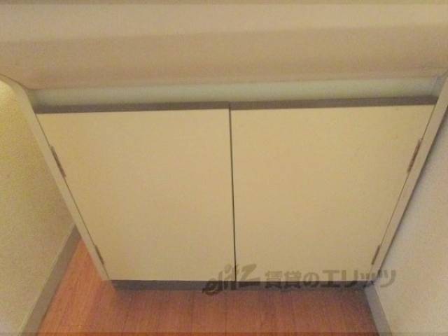 洗面所　下部収納