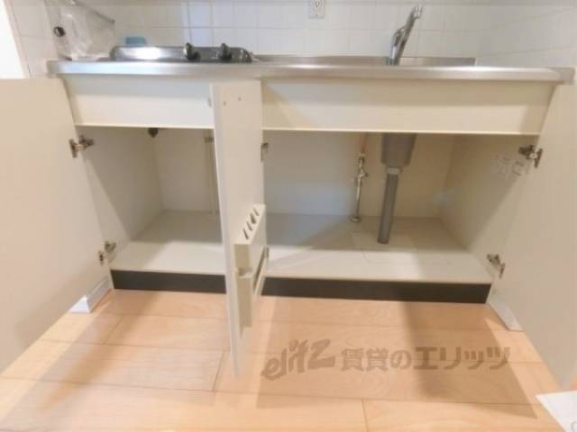 キッチン　下部収納