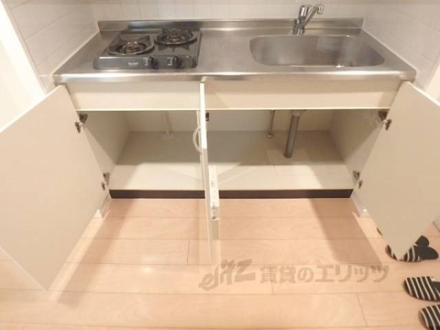 キッチン　台所下収納