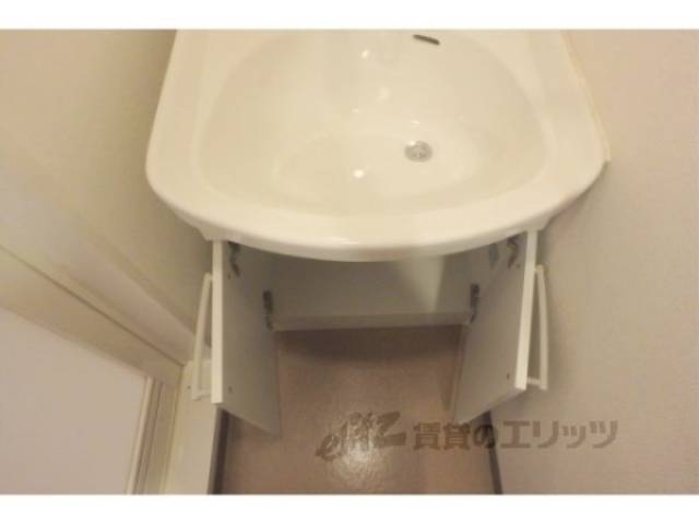 洗面所　収納下部