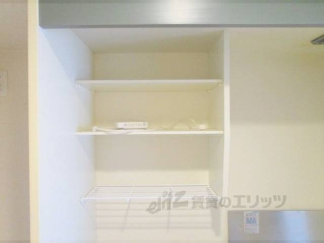 キッチン　収納上部