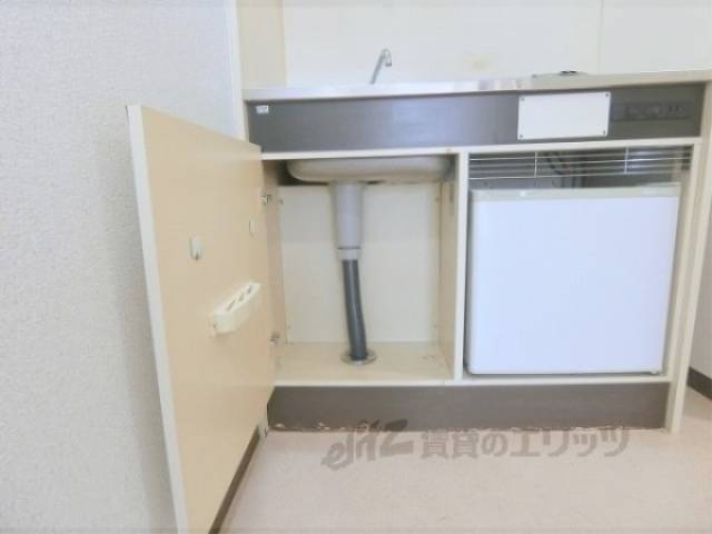 キッチン　下部収納