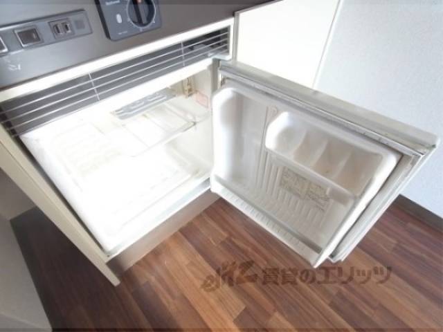 冷蔵庫置場　ミニ冷蔵庫