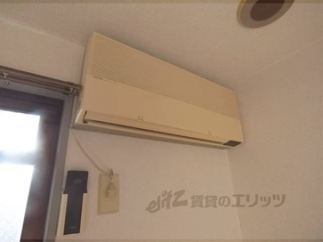 洋室　エアコン