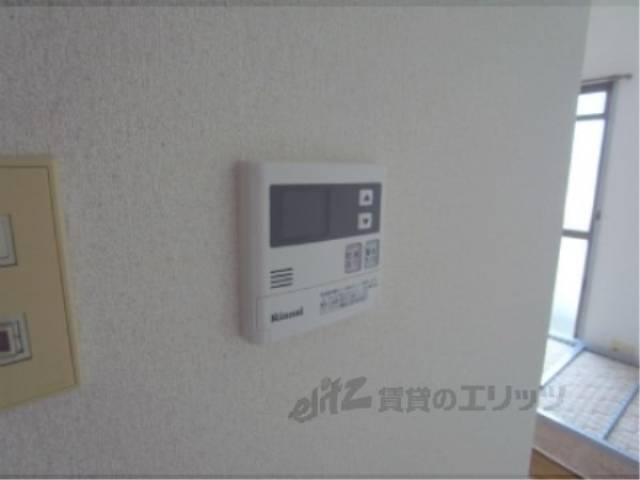 給湯パネル　給湯パネルで調節ばっちりですね