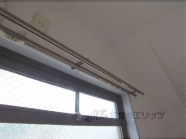 カーテンレール　二重になっています