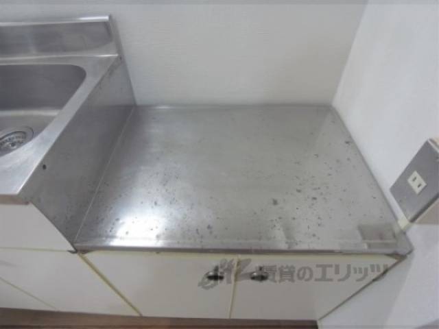 キッチン　コンロ置き場