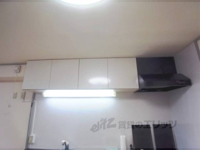 キッチン　キッチン上部収納