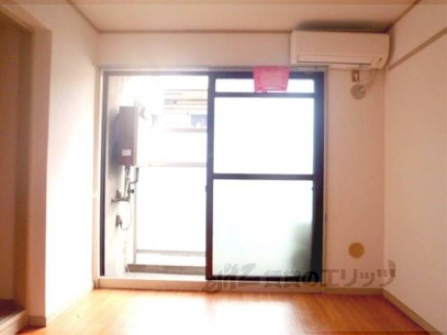 洋室　洋室６帖です