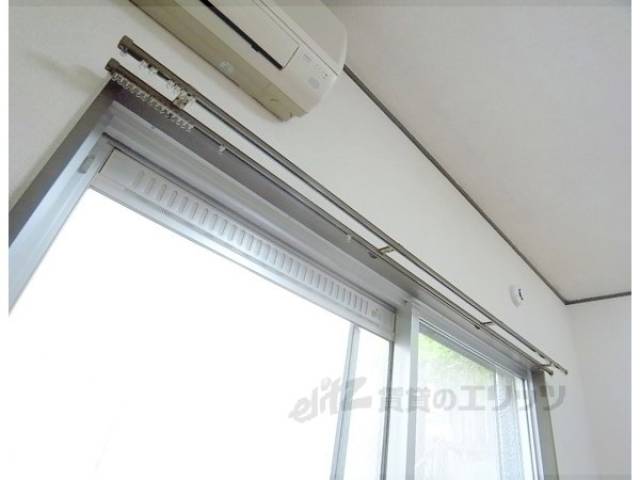 カーテンレール